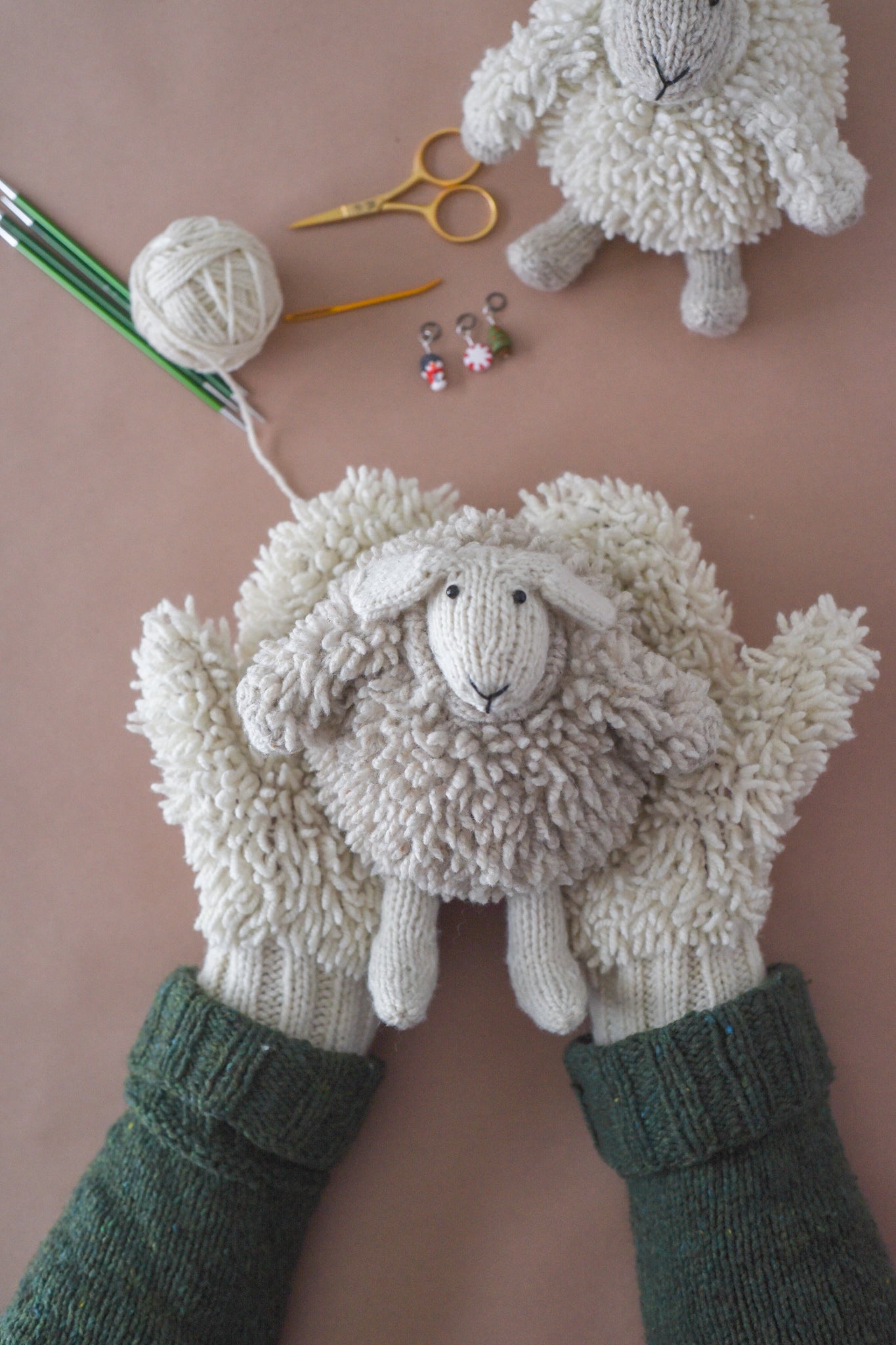 Wooly Sheep Mittens Kit – Barrett Wool Co.