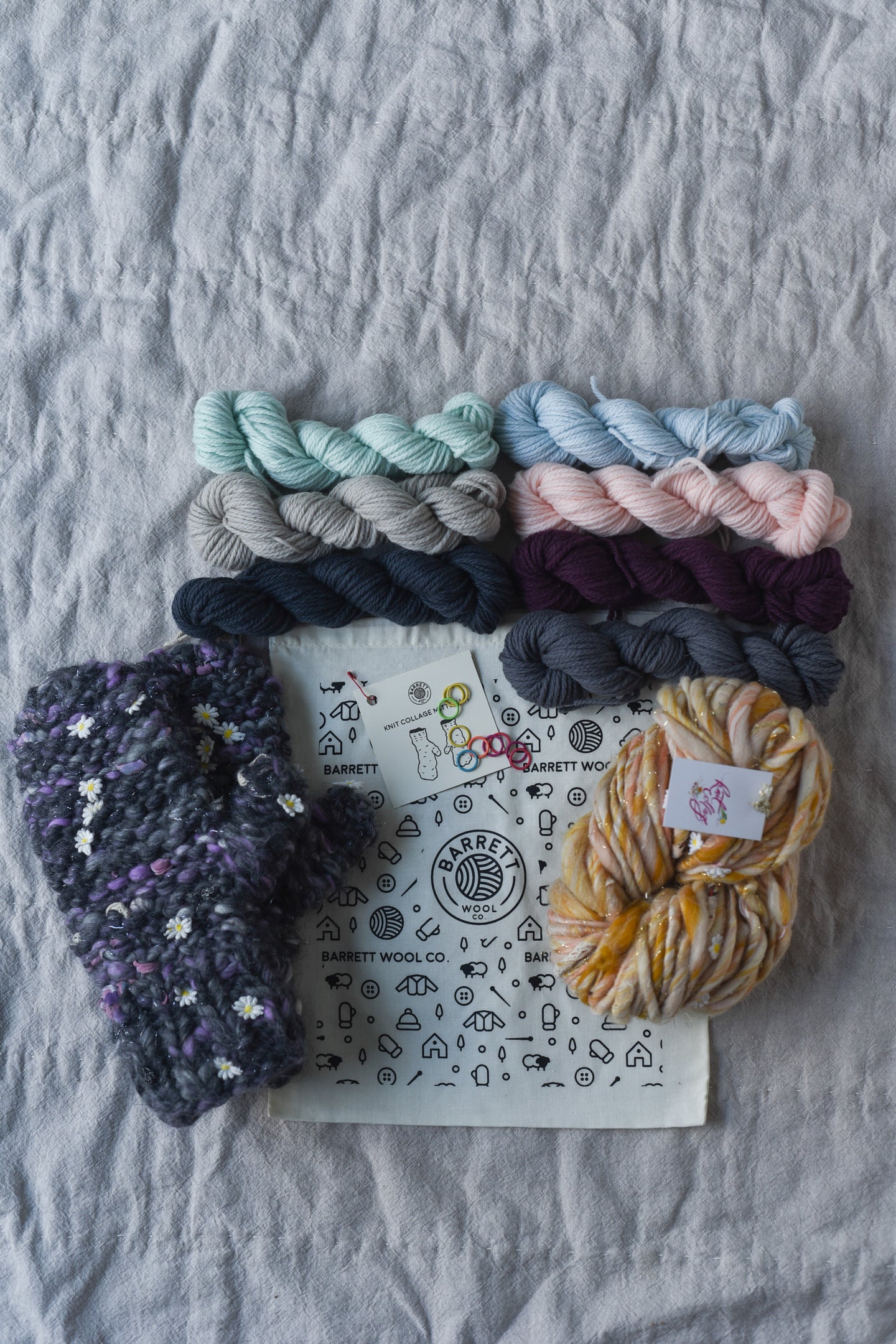 Knit Collage Mitten Kit - Daisy Chain